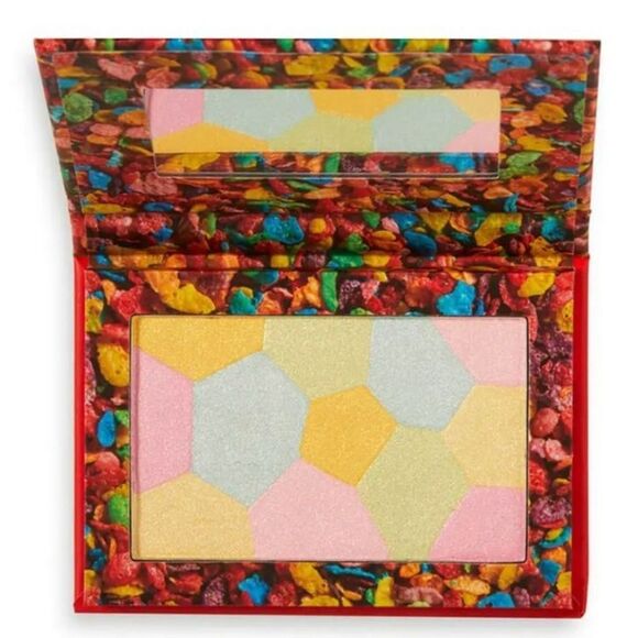 Revolution Beauty X Post Fruity Pebbles Highlighter - Picture 5 of 6